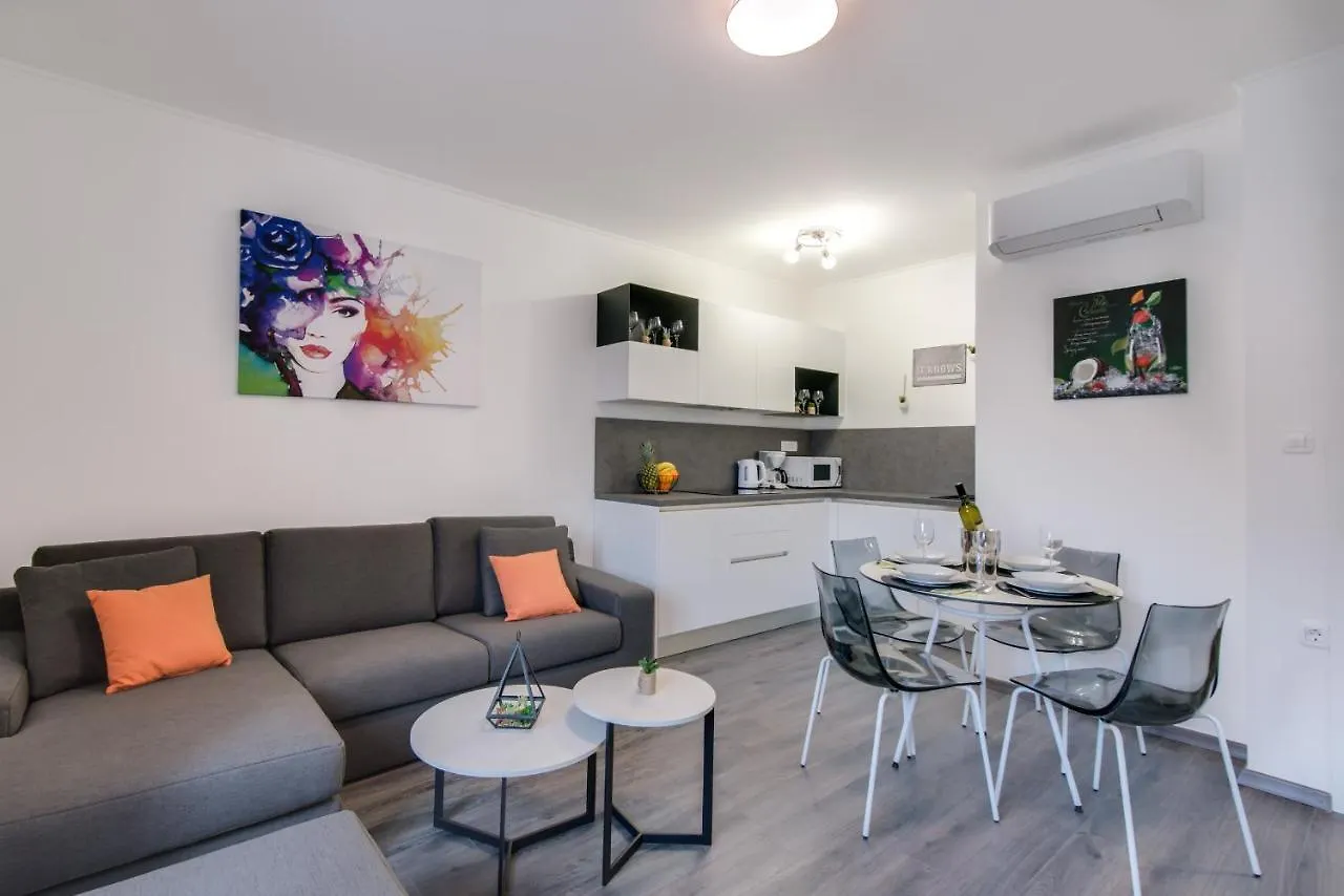 Apartments Sherri Rijeka