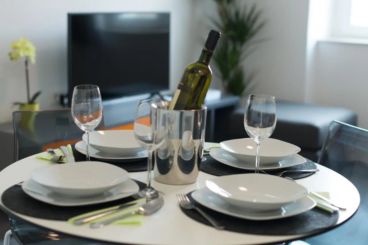 Apartments Sherri Rijeka