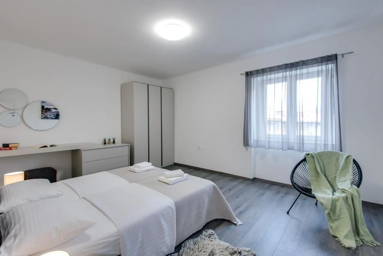 Apartments Sherri Rijeka